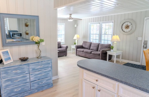 Cherry Grove Beach House | Beautifully Updated Beach House-Bella Sirena! Short walk to the beach! Sleeps 8!