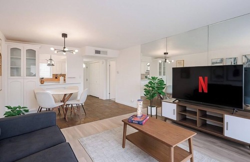 Fashion Square Apartment | Beauty 1BR Near Mall/Old Town & Bars