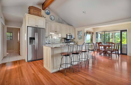 Lowell House | Beaver Lake Oasis | Backyard Lake Access | 6 beds