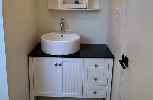 Grey Highlands Apartment | Beaver Valley - Lake Eugenia - Carriage House Apartment - Skiing - Hiking
