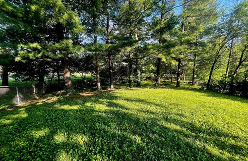Beavercreek Apartment | Beavercreek Bluebird Retreat: Spacious & pet-friendly with large fenced-in yard