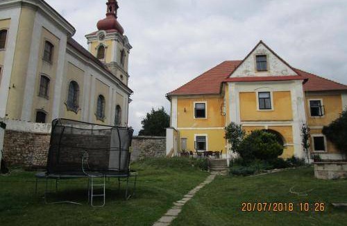 Choustnikovo Hradiste Bed & Breakfast | Bed and breakfast ∙ 6 guests