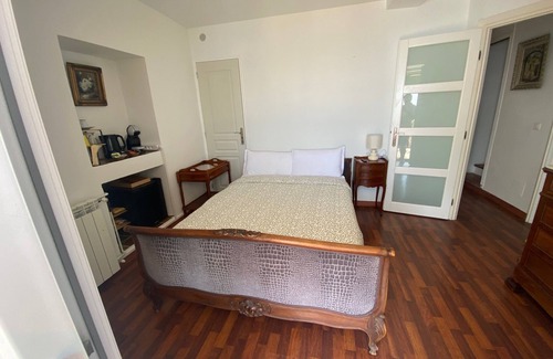 Old Town Bed & Breakfast | Bed and breakfast with enchanting views of the sea and Monaco
