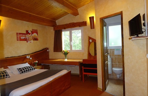 Roquebrune-sur-Argens House | Bed and breakfast in a quiet, comfortable 5-star villa
