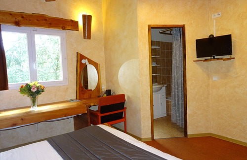Roquebrune-sur-Argens House | Bed and breakfast in a quiet, comfortable 5-star villa