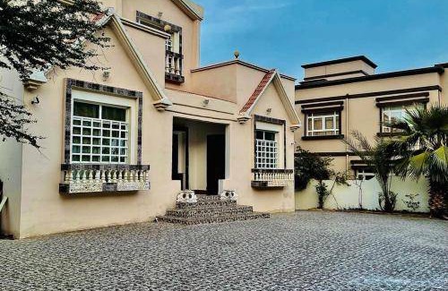Tiwi Bed & Breakfast | Bed and breakfast ∙ BE WADI SHAB