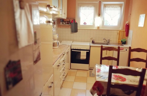 Destry House | Bed and Breakfast Chez Violette