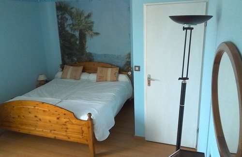 Poissy House | Bed and Breakfast in Eco House
