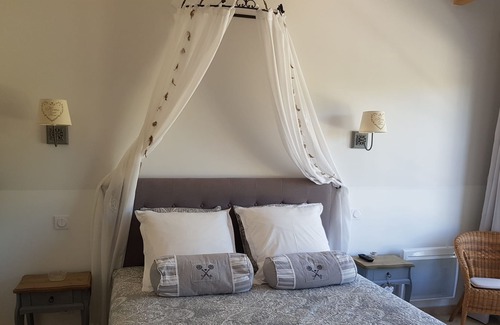 Saint-Puy House | Bed and Breakfast La Romévienne