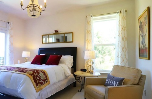 Placerville Bed & Breakfast | Bed & Berries in the CA Wine Country! From the Founder of Shari's Berries!