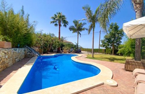 Canillas de Albaida Bed & Breakfast | Bed & Breakfast Casa del Palta