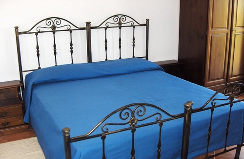 Badesi Bed & Breakfast | Bed Sandalia