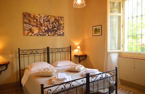 Castelnuovo Belbo Bed & Breakfast | Bed & Tours Dimora di campagna