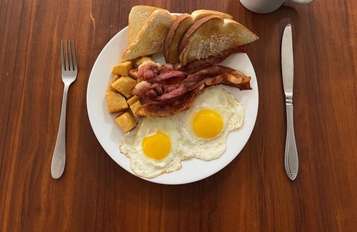 Jasper Place Hotel | Bedfort Inn & Suites