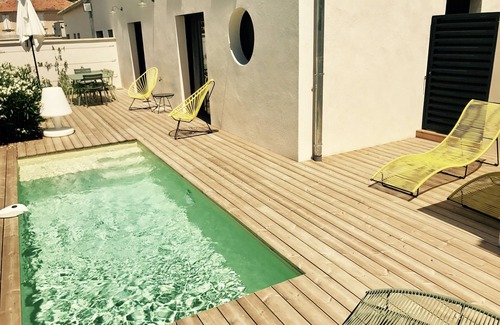 Bedoin Villa | Bédoin, contemporary home for lovers of design, sport and the Ventoux mountains