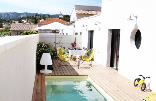 Bedoin Villa | Bédoin, contemporary home for lovers of design, sport and the Ventoux mountains