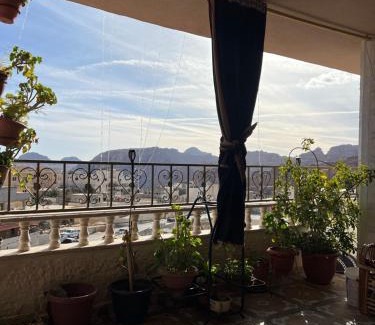 Wadi Musa Apartment | Bedouin family home