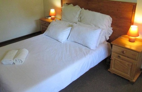 Bayswater House | Bedrock B&b - Double Bedroom for friends or couple