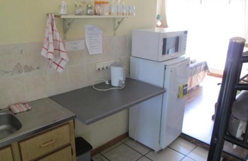 Bayswater Bed & Breakfast | Bedrock Guesthouse