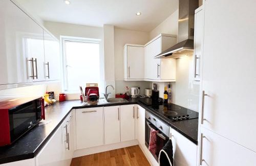 New Cross House | Bedroom 1, Queens Road