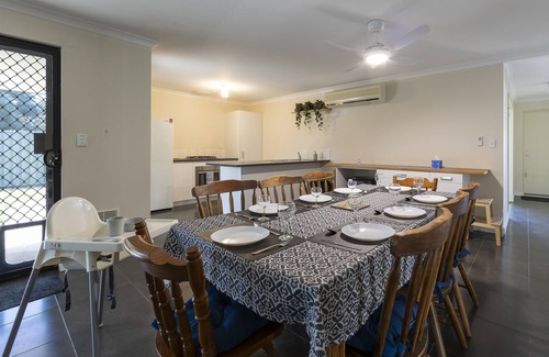 Midvale Bed & Breakfast | Bedroom 2:Free Wifi, Double Size Bed, Ceiling Fan