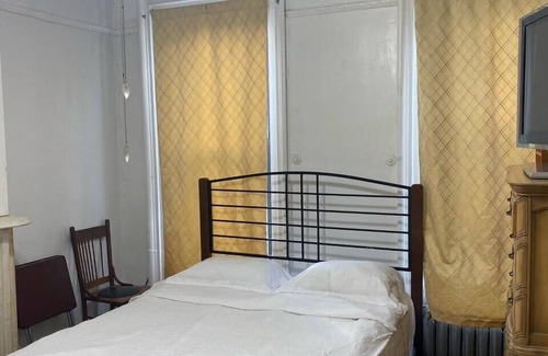 Clinton Hill Bed & Breakfast | BEDROOM # 3 WITH AN EVENT SPACE AND BACK PORCH