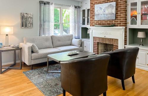 Moneta House | Beechwood Cove