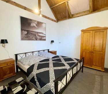 Arcen House | BeejMig