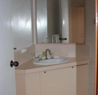 Bega Hotel | Bega Downs Motor Inn