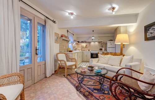 Ayvalik Villa | Begonvilla Evleri
