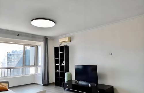 Jinsong Panjiayuan Apartment | Beijing downtown CBD area 2-bedroom apartment with AC, WiFi