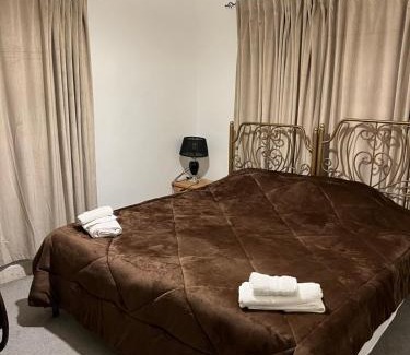 Umm Qais Bed & Breakfast | Beit Philodemus