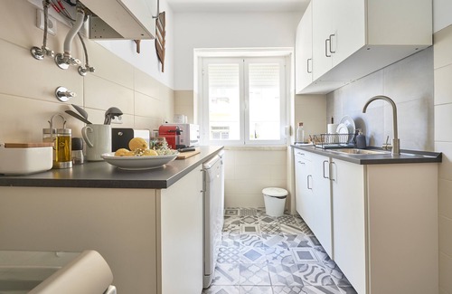 Belem Apartment | Belém Light Filled Apartment, by TimeCooler