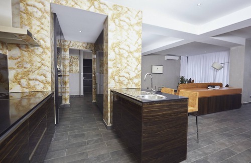 Labadi Hotel | Bel Air Crest Hotel & Suites
