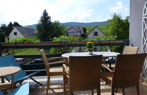 Ribeauville House | Bel appartement 2 pièces, balcon, garage gratuit