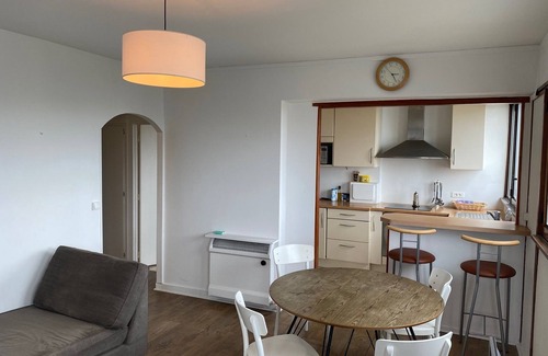 Clamart Apartment | Bel Appartement Avec vue sur Monuments de Paris