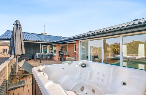 Sondervig House | "Bela" - from the sea by Interhome