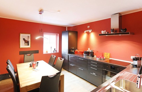 Fulda Apartment | BelÈtage Apartment in the guesthouse Fulda