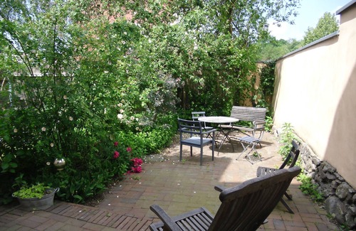 Muritz House | Beletage at the harbor Röbel with snack garden + patio