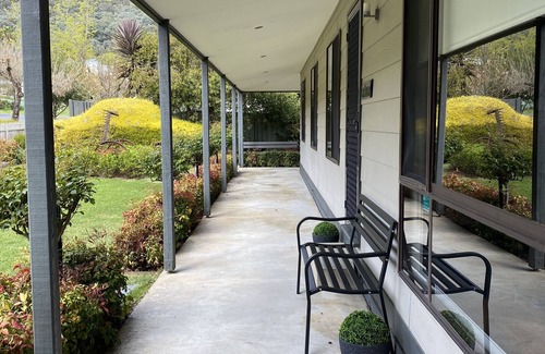 Myrtleford House | BELFORD HOUSE ON THE RAIL TRAIL