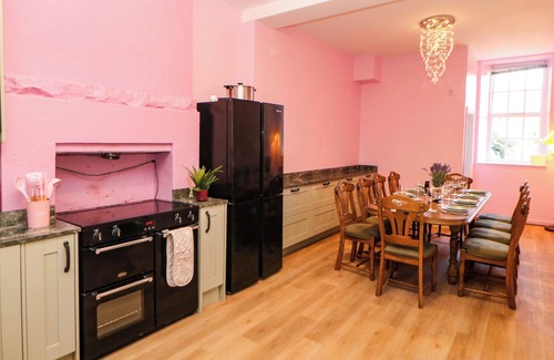 Matlock Bath House | BELGRANO, pet friendly, character holiday cottage in Matlock Bath