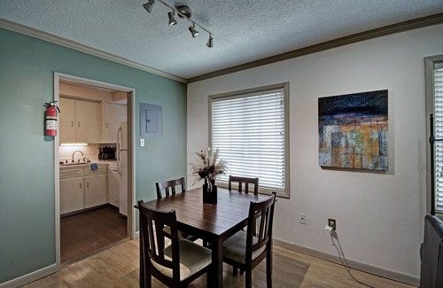 Greater Belhaven Apartment | Belhaven Apartment Across the Street From Baptist Hospital