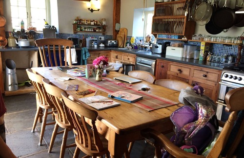Coombe Keynes Bed & Breakfast | Belhuish Farmhouse