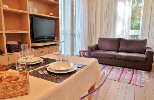 Tre Torri Apartment | Belisario Fiera Milano Apartment