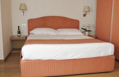 Tre Torri Apartment | Belisario Fiera Milano Apartment