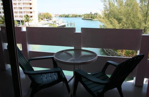 Lucaya Hotel | Bell Channel Inn Hotel