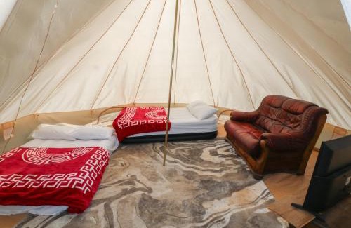 Holmesfield House | Bell Tent One