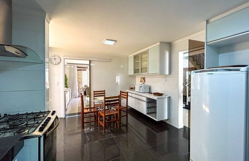 Jardim Centenario House | Bella Casa - 250m da Praia - Enseada Guarujá