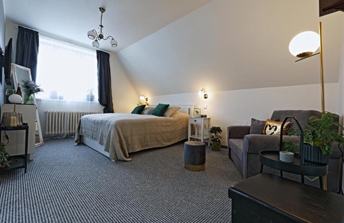Mnichovo Hradiste House | Bella Casa