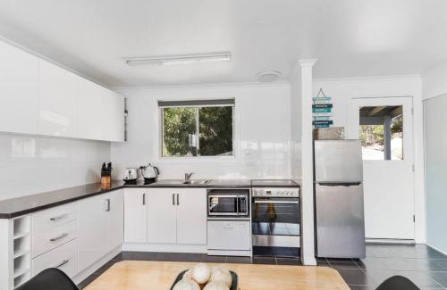 Binalong Bay House | Bella Costa - Bay of Fires Beach House